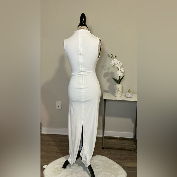 Zara Elegant White Sleeveless maxi Dress - Picture 3 of 8